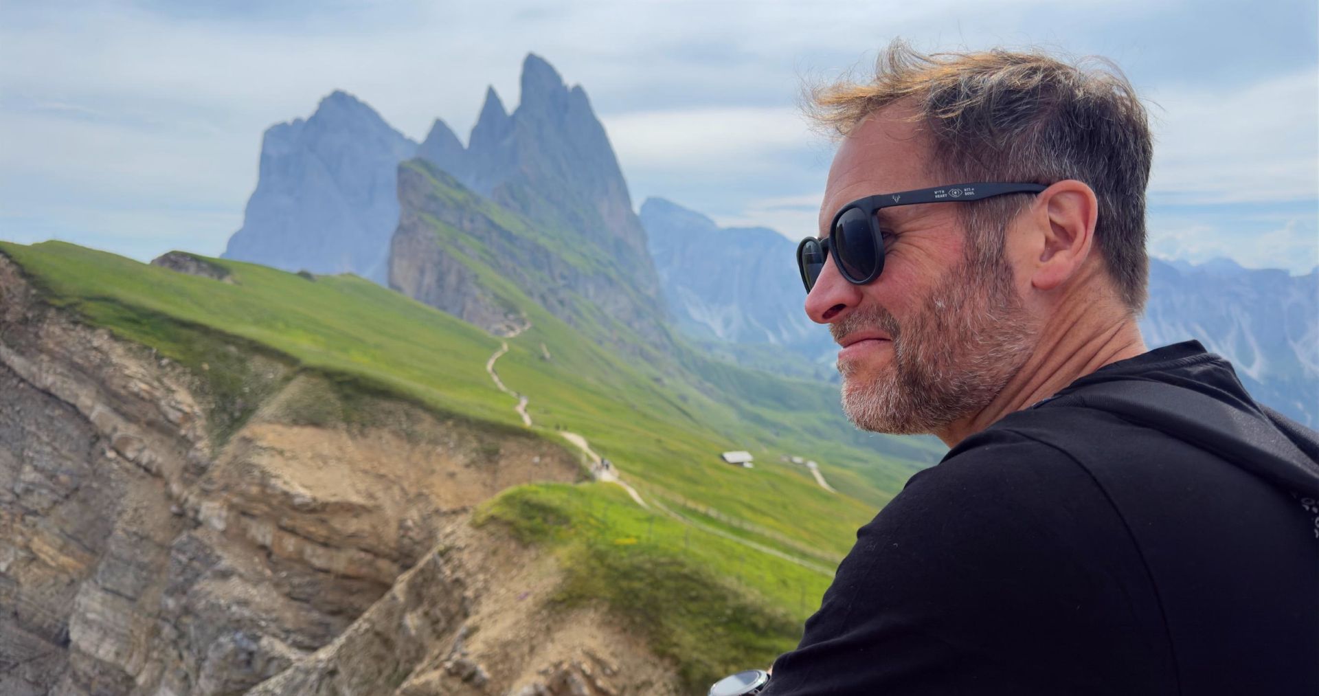 Step Up Before the Title: Leading Quietly, Delivering Clearly and Becoming Promotion Ready.